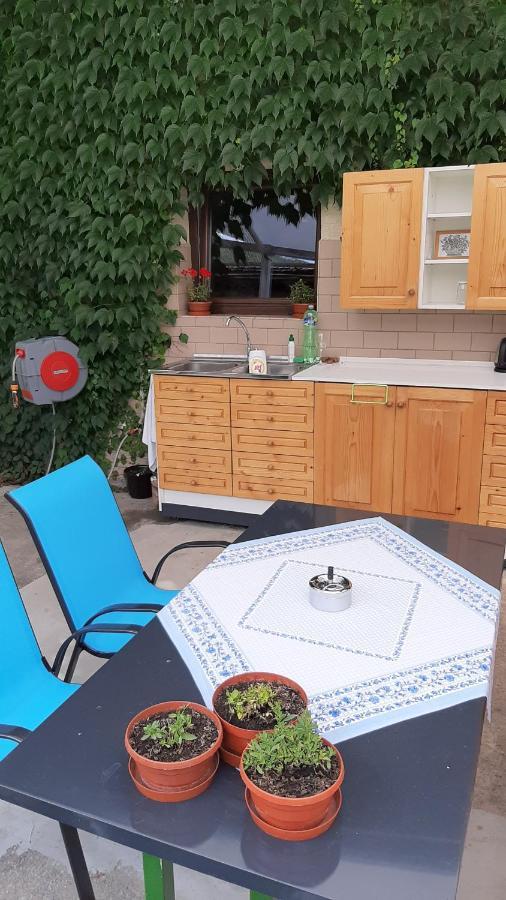 Apartmán U Mna Doma Lucatin Exteriér fotografie